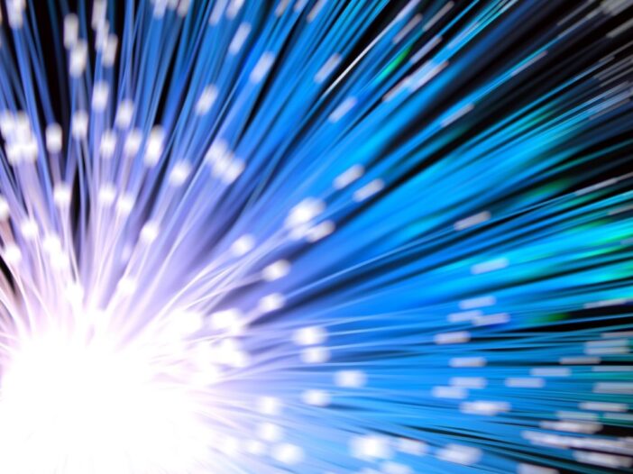record-vitesse-internet-178-terabits-seconde
