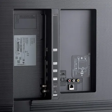 connectique Samsung Q60T