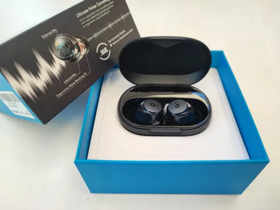 boitier de charge et boite - Anker Soundcore Space A40