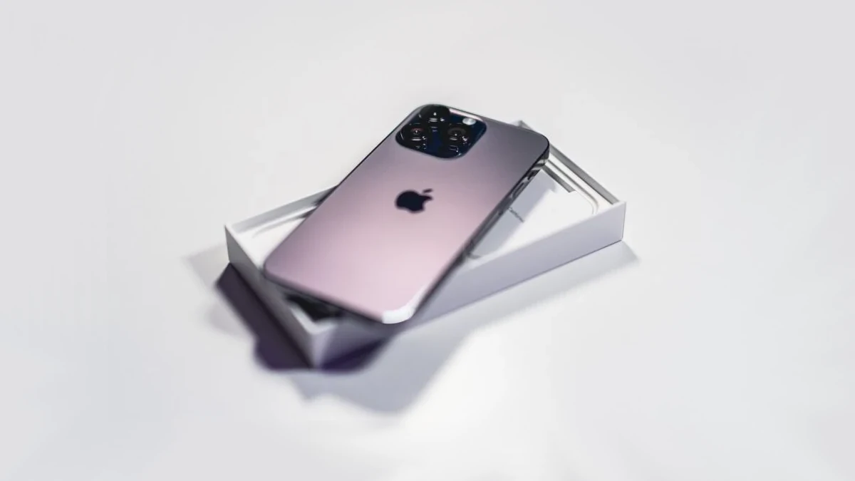 Apple iPhone 15 Pro Max livraison repoussée, vers une rupture de stock