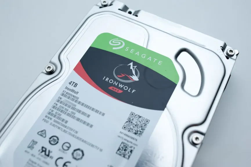 Disque Dur 4To Seagate IronWolf NAS PC ou disque externet