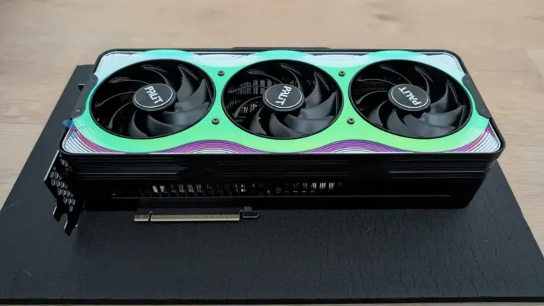 test Palit GeForce RTX 5090 GameRock